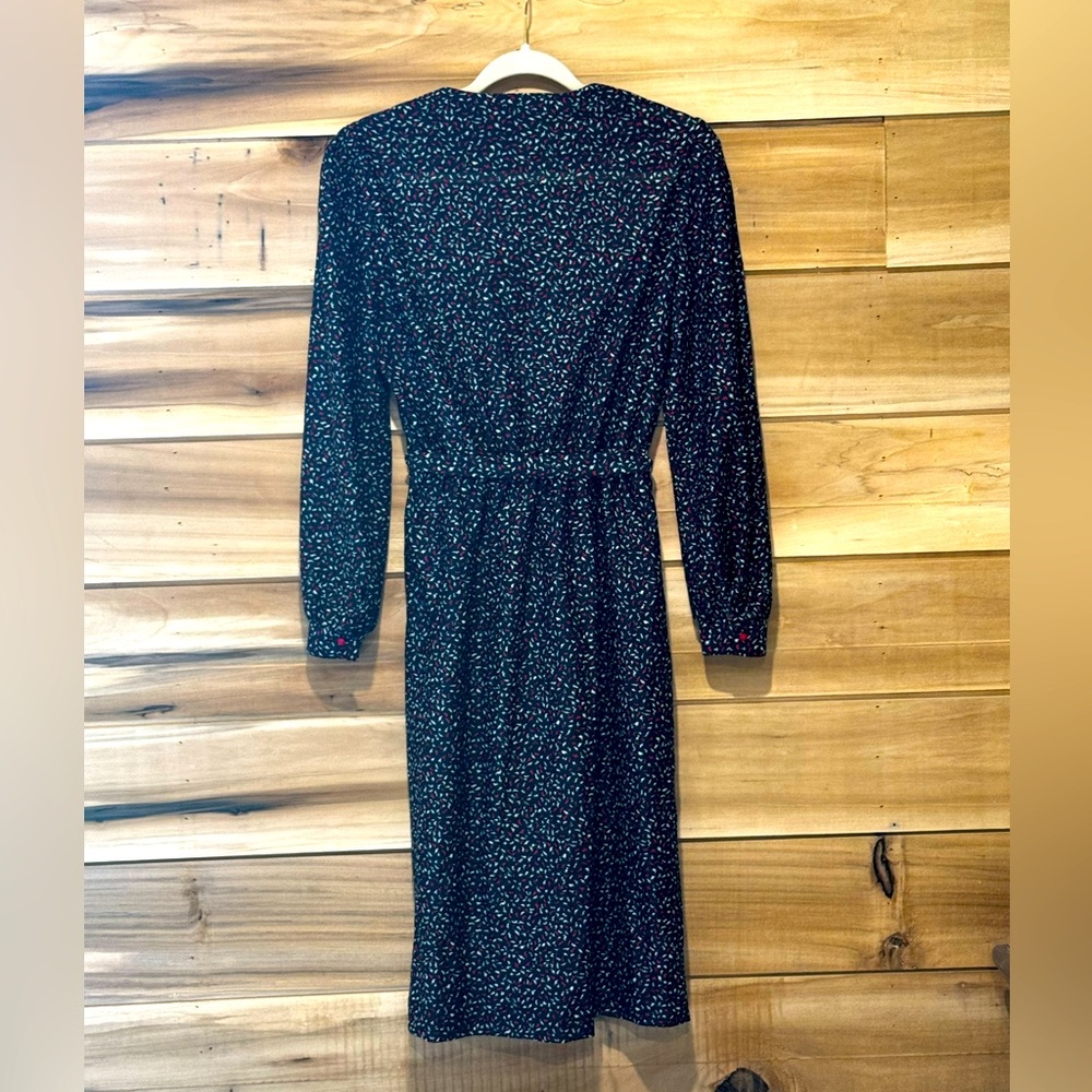 80's Ladies/Juniors size XS rayon navy, red, & white dress, just below knee.